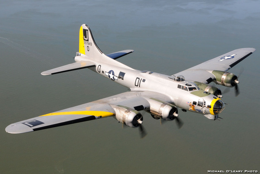 B17 Flying Fortress Wallpaper The Boeing