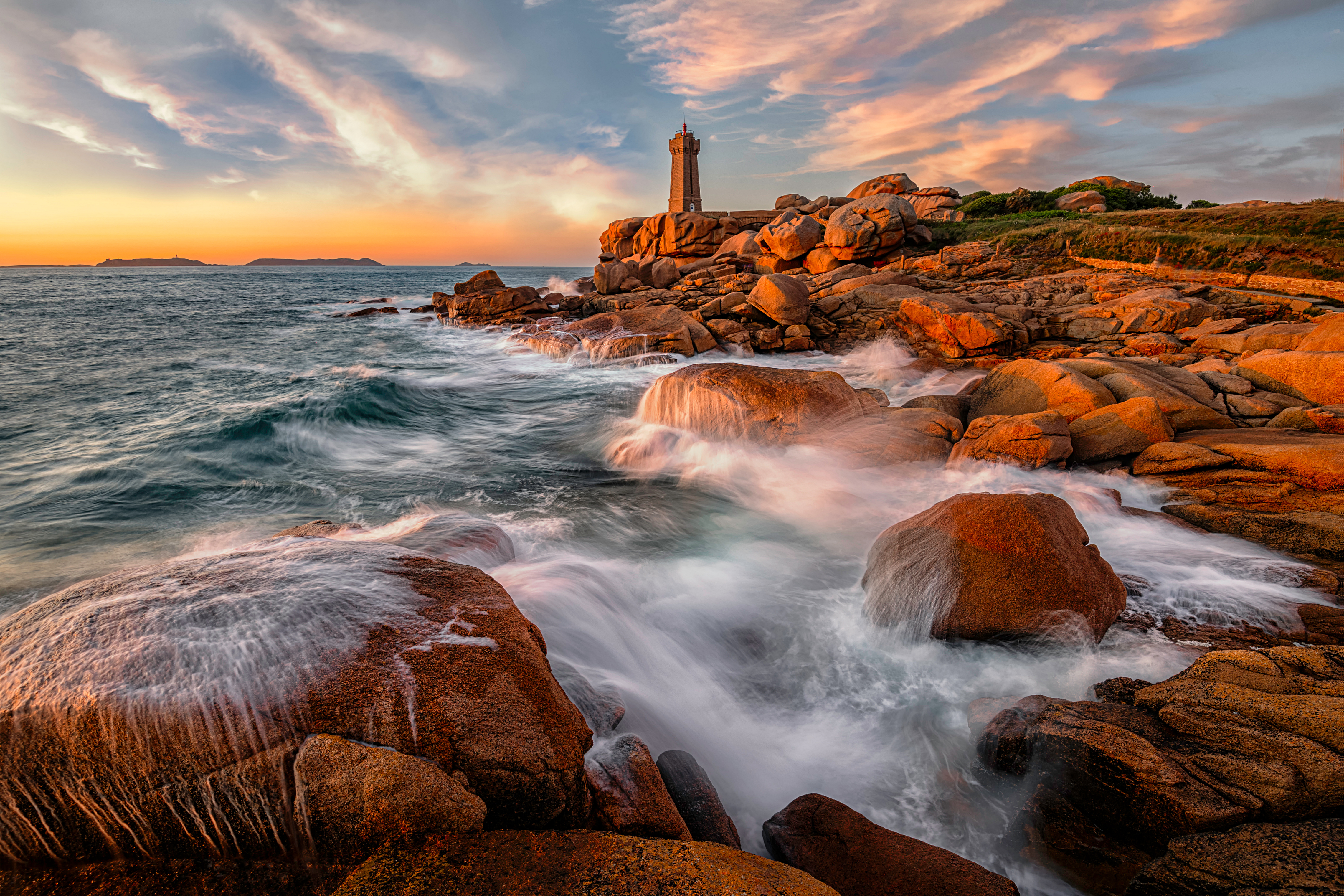 Lighthouse on Rocky Coast in France 4k Ultra HD Wallpaper