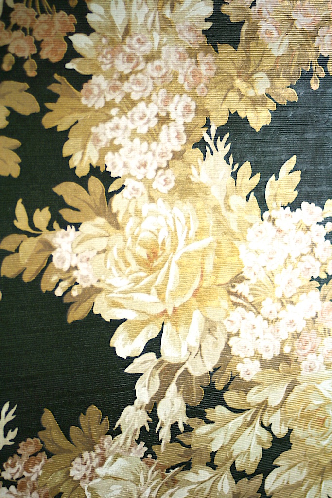 Black And Gold Floral Wallpaper