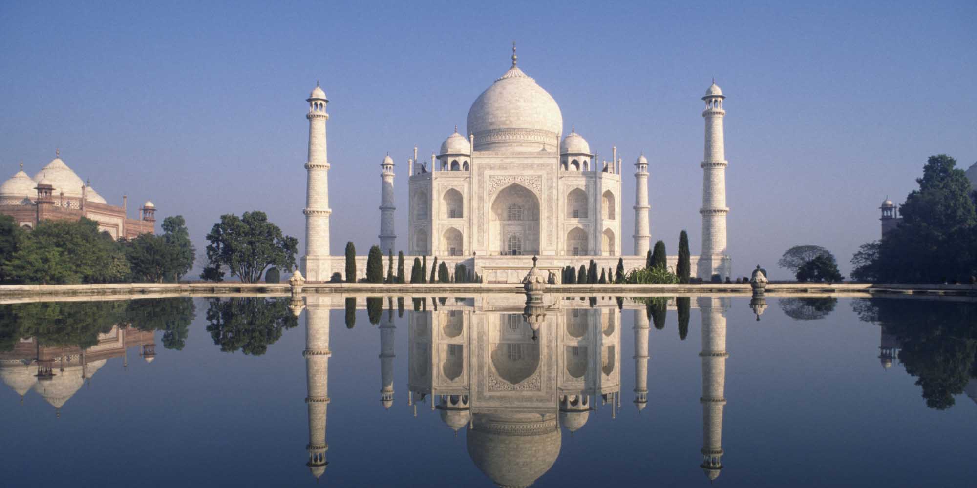 Taj Mahal India Uttar Pradesh Agra At Sunrise Reflected In