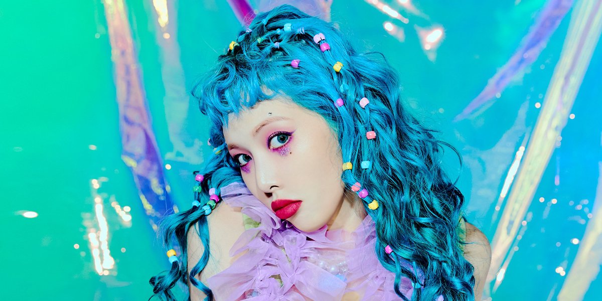 Hyuna Is An Eccentric Blue Haired Princess In Her Individual