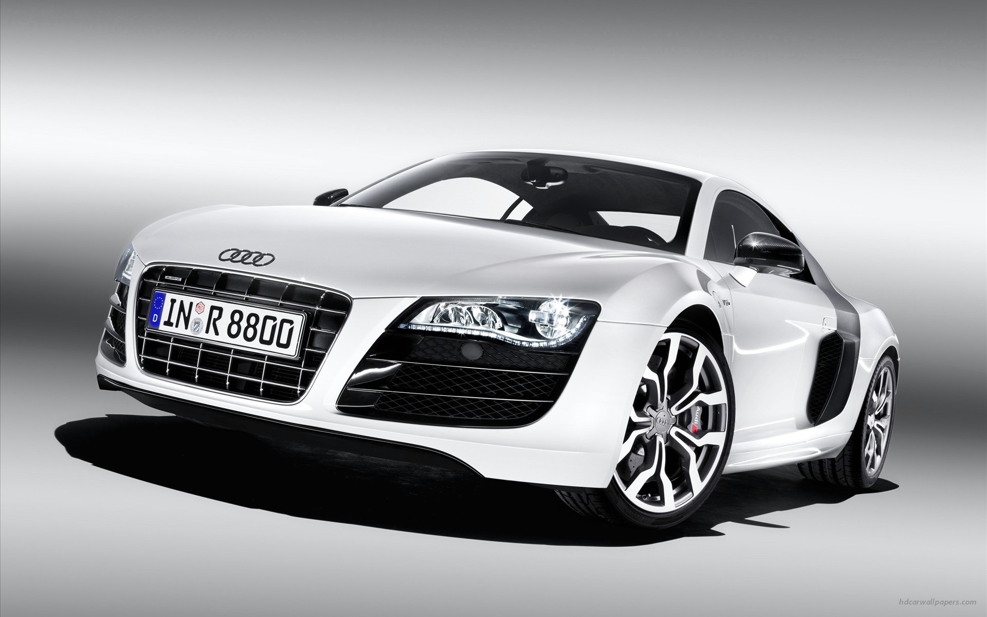 Audi R8 v10 4 Wallpapers HD Wallpapers