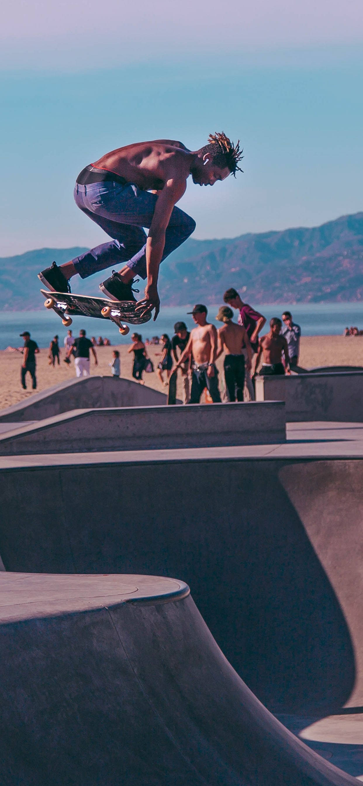 Skater Boy Aesthetic Skate Shot Wallpaper