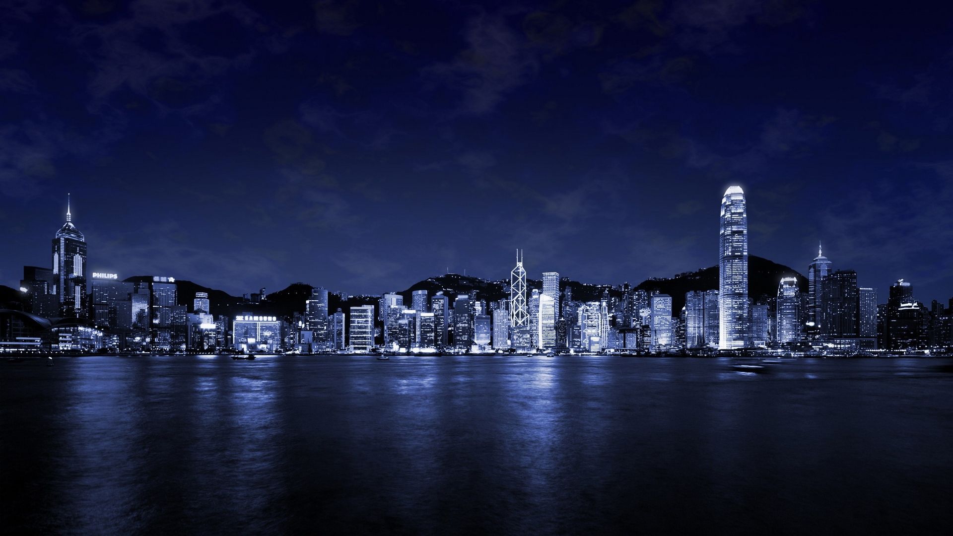 Nếu bạn muốn tìm một bức ảnh nền đẹp lung linh về đêm thành phố xanh, đây là lựa chọn tuyệt vời nhất. Với độ phân giải cao [1920x1080], bức ảnh này sẽ khiến cho màn hình máy tính của bạn trở nên sống động và thú vị hơn bao giờ hết. Hãy tải ngay và trải nghiệm điều kỳ diệu mà bức ảnh này mang lại!