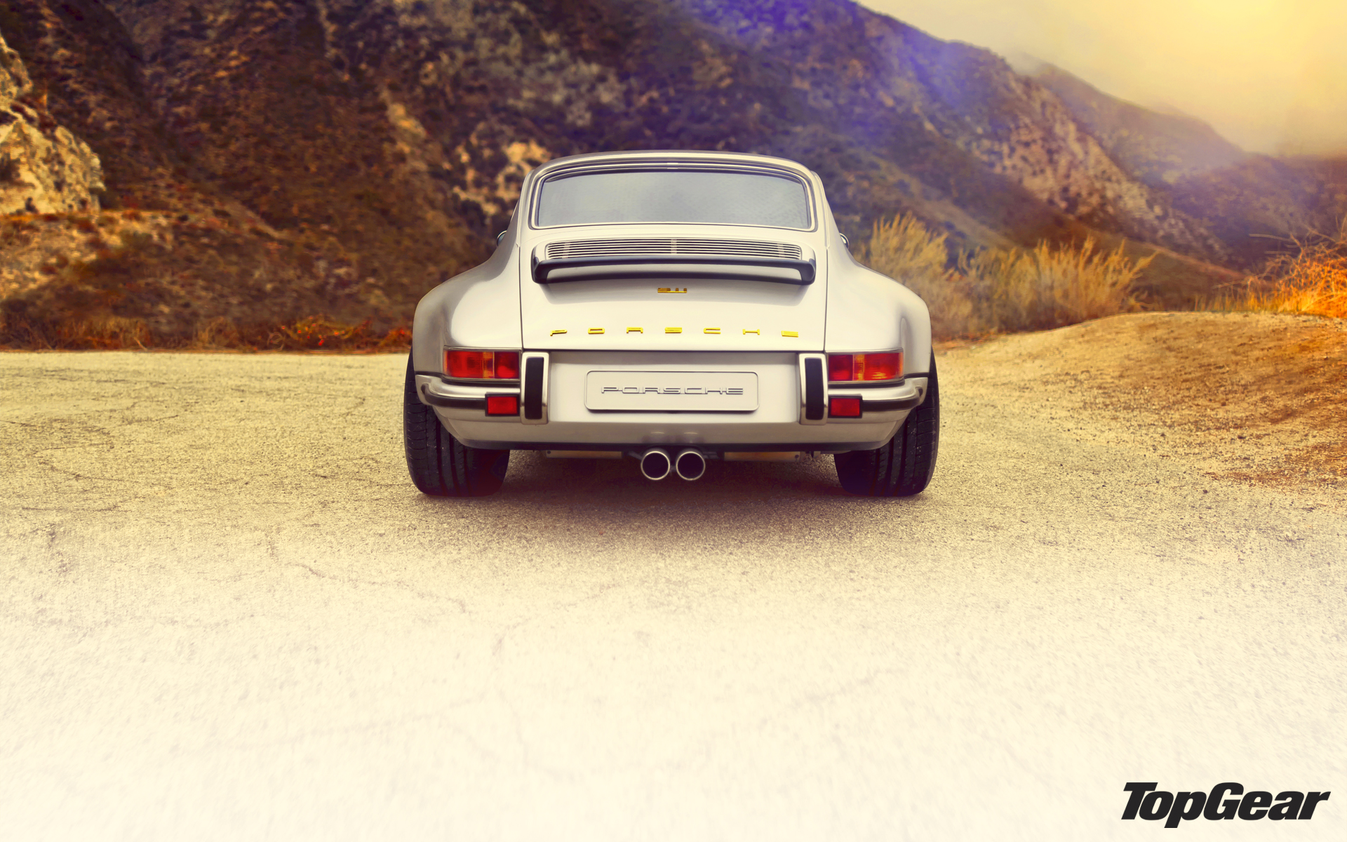 This weeks wallpapers the glorious Singer 911   BBC Top Gear 1920x1200