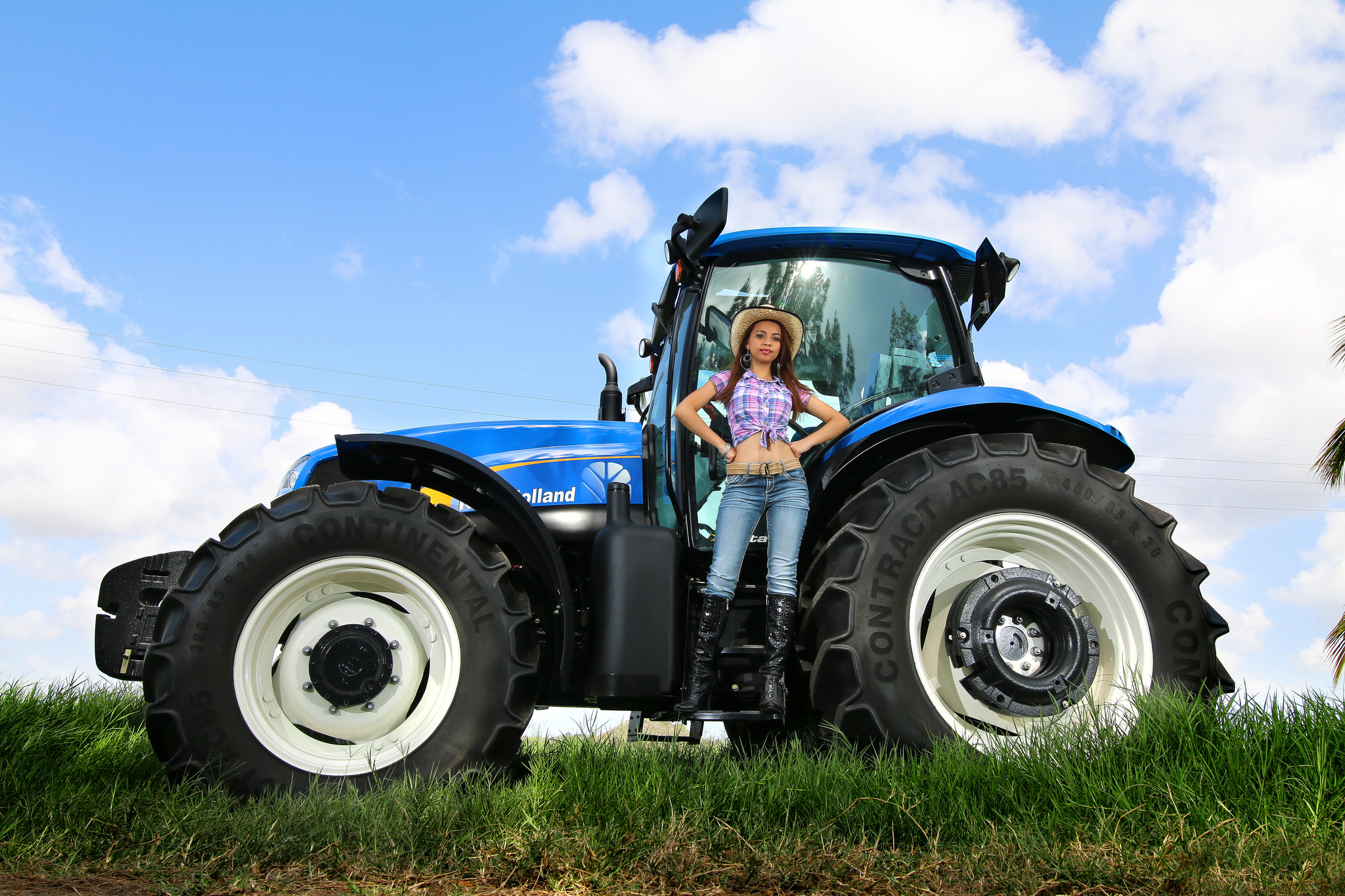 Wallpaper girl tractor farmer jeans wallpapers situations