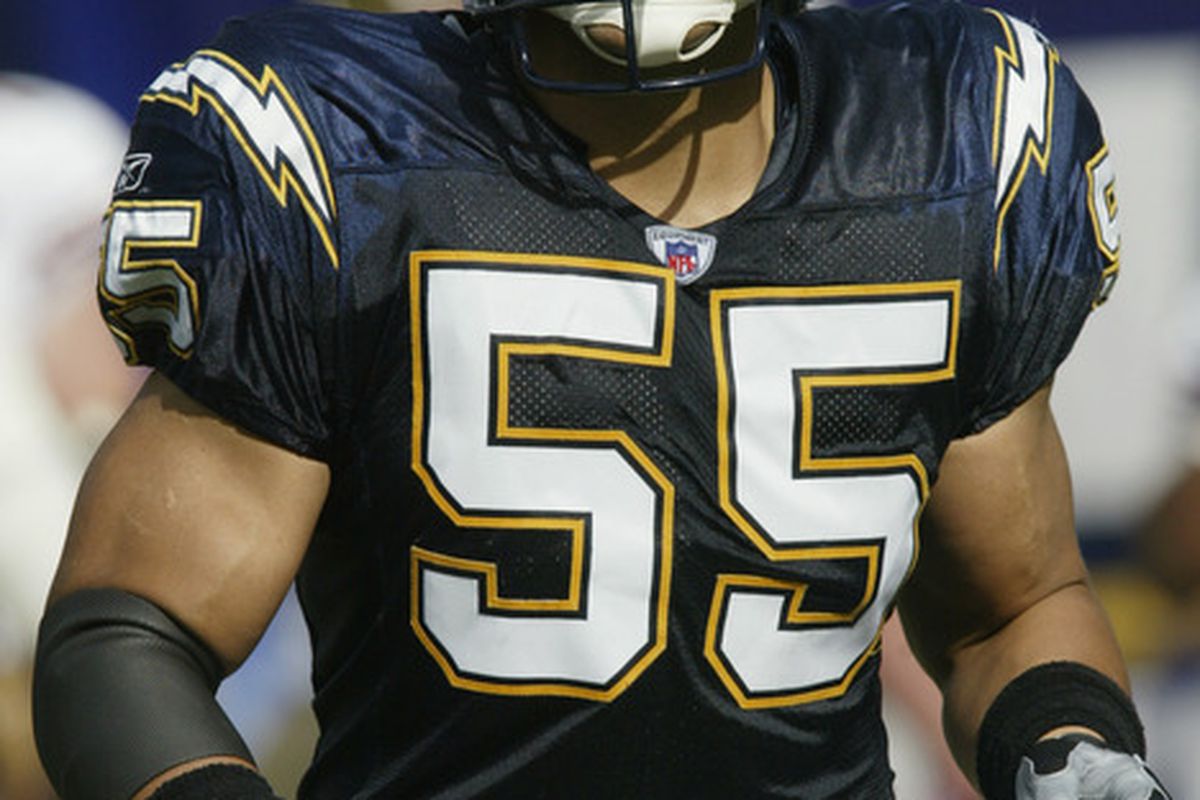 Junior Seau And Why An Athlete S Death Is Different Sbnation