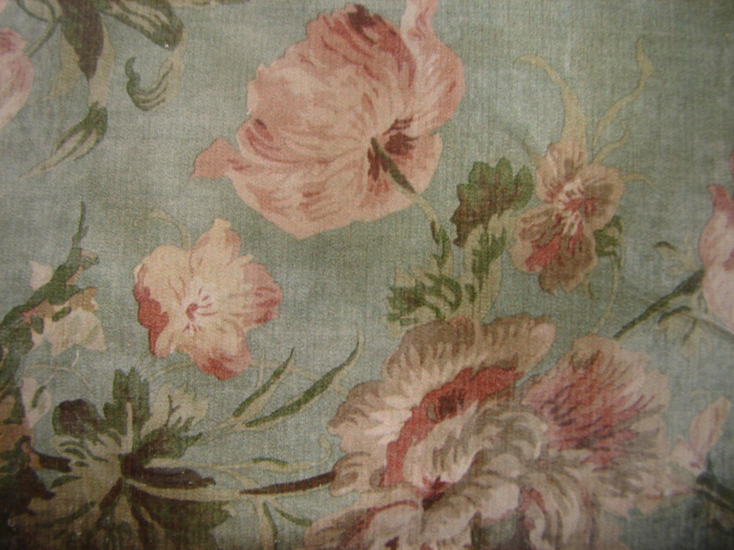 Shabby Chic Pink Roses Wallpaper Listing