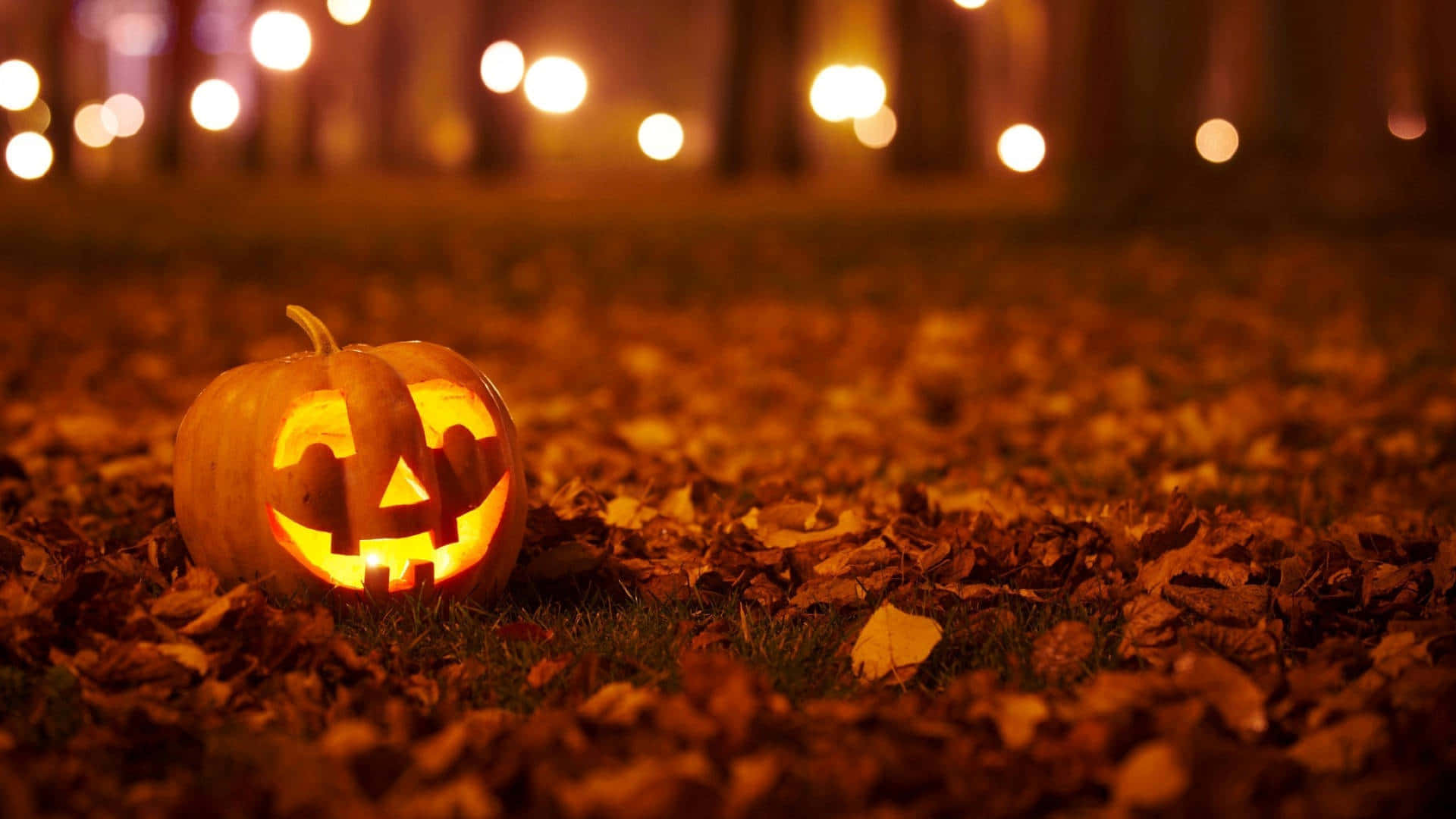 Aesthetic Halloween Background Wallpaper