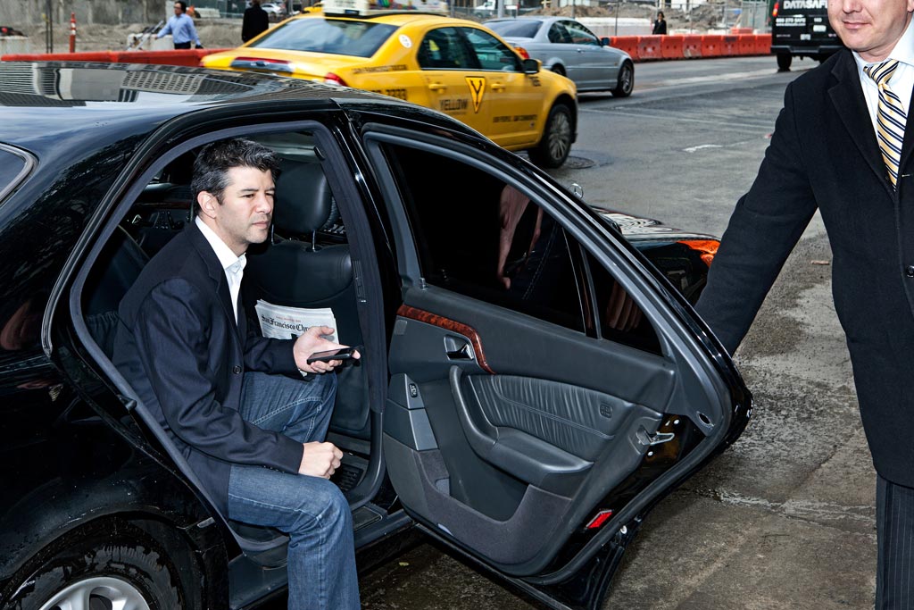 Uber busca adquirir vehiculos de Tesla