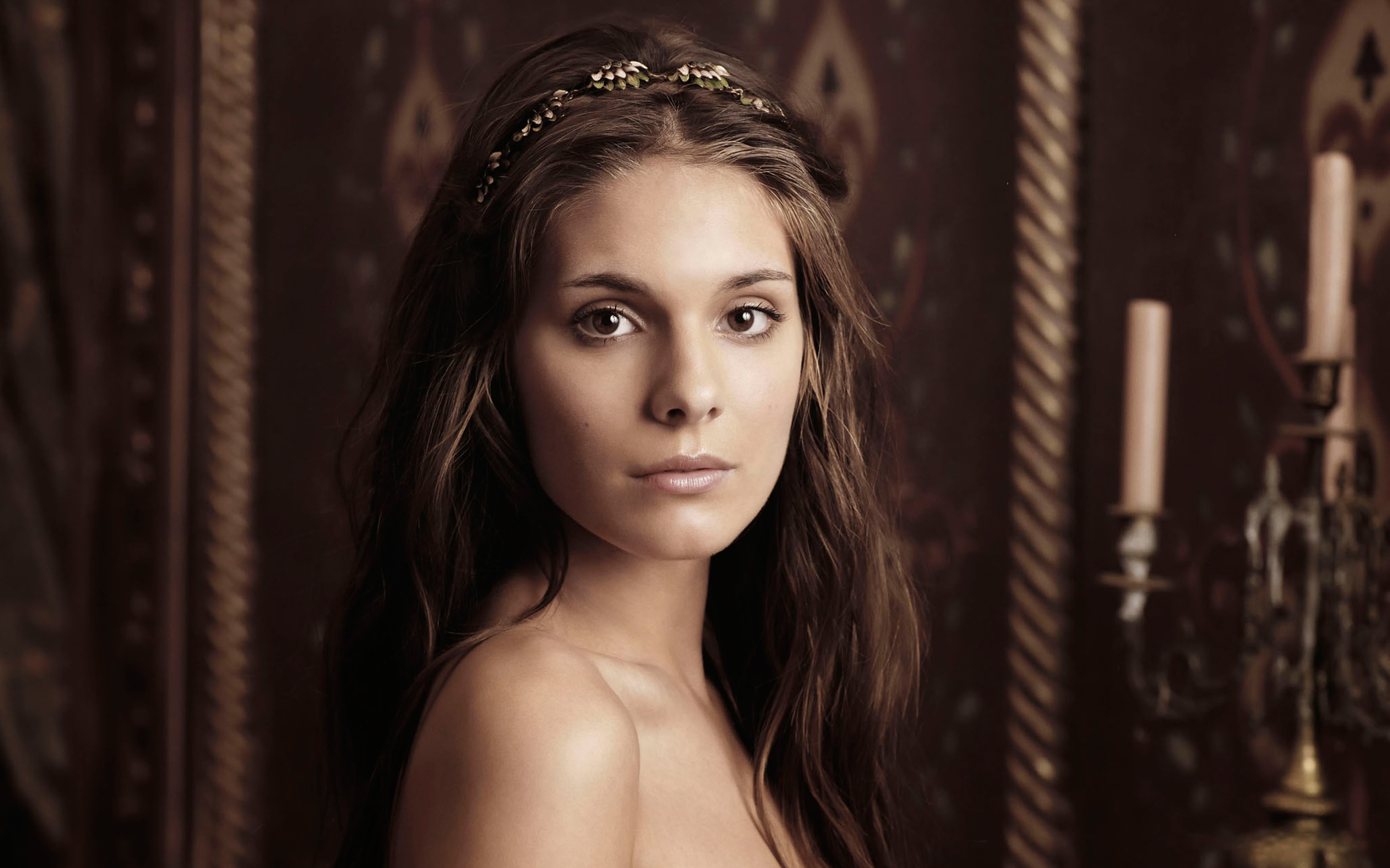 Caitlin Stasey HD Wallpaper Background Image