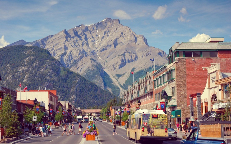 Wallpaper Provincial Town Of Banff Canada Desktop