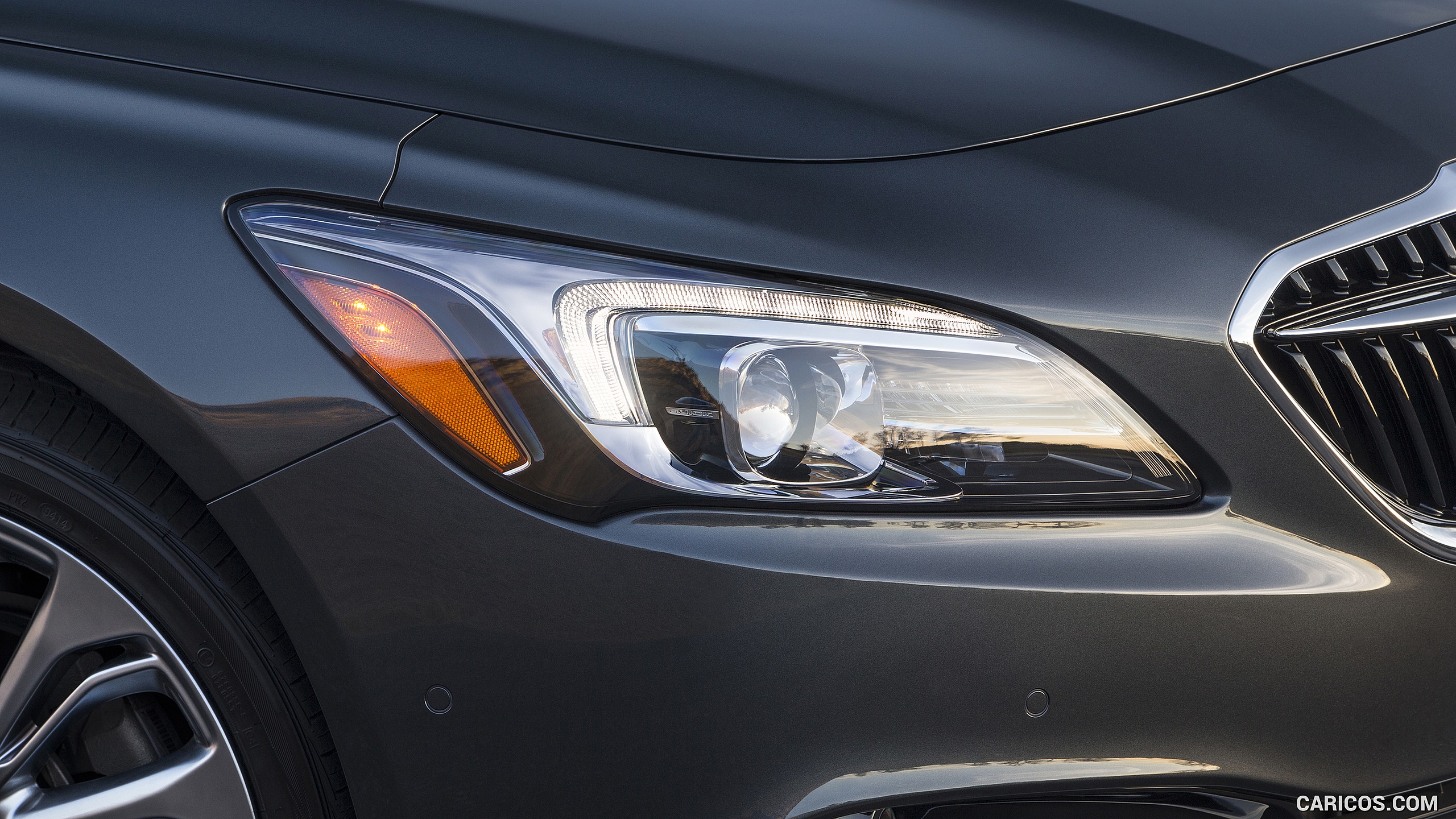 Buick Lacrosse Headlight HD Wallpaper