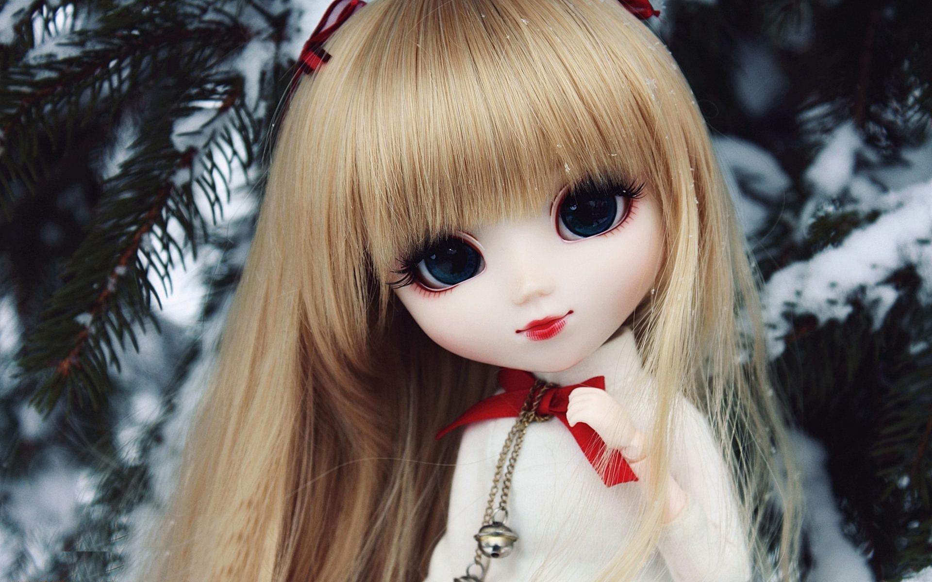 Doll Background Wallpaper