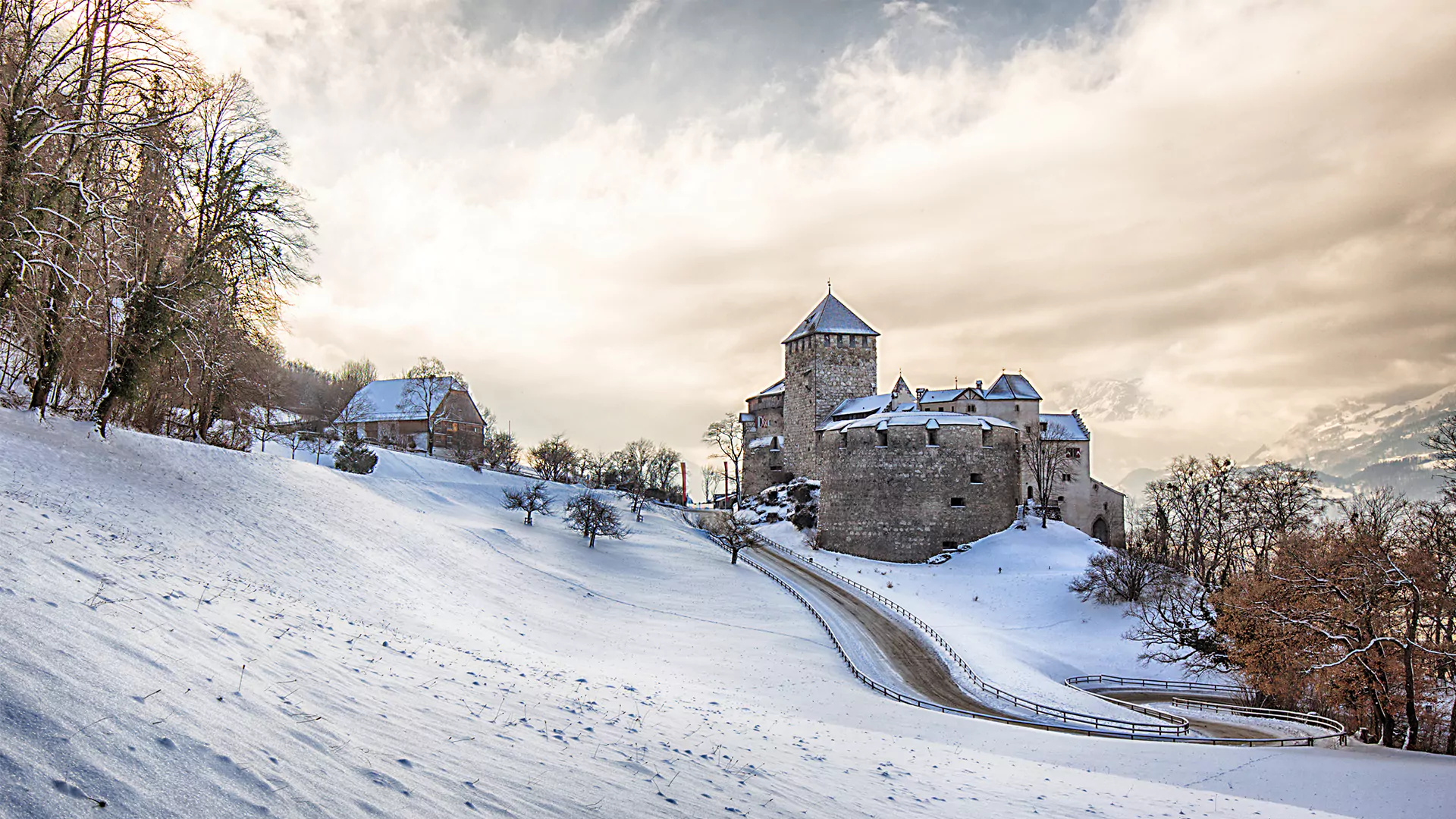Desktop Full HD Liechtenstein Wallpaper Photo