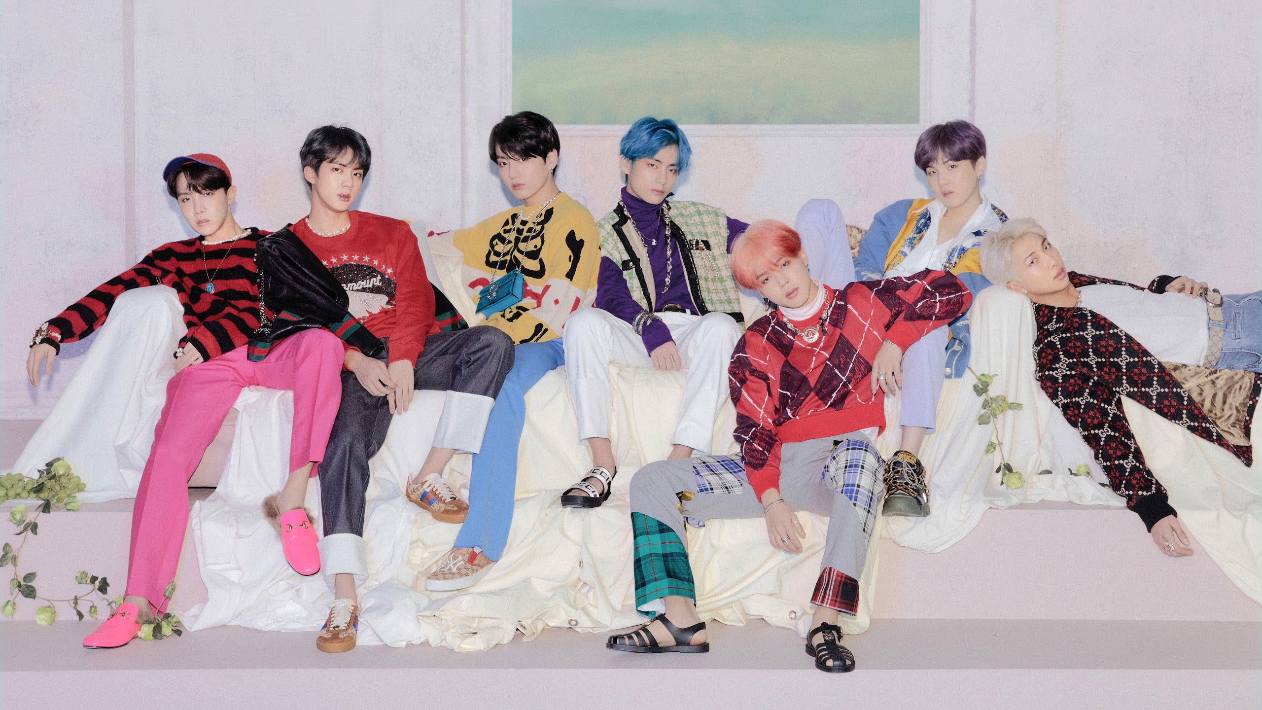 Featured image of post Bts Group Photo Hd 4K Bts stands for the 7 membered south korean boy group who are known for their amazing dance moves impressive vocals melting people s bts wallpapers wings album phone and dekstop