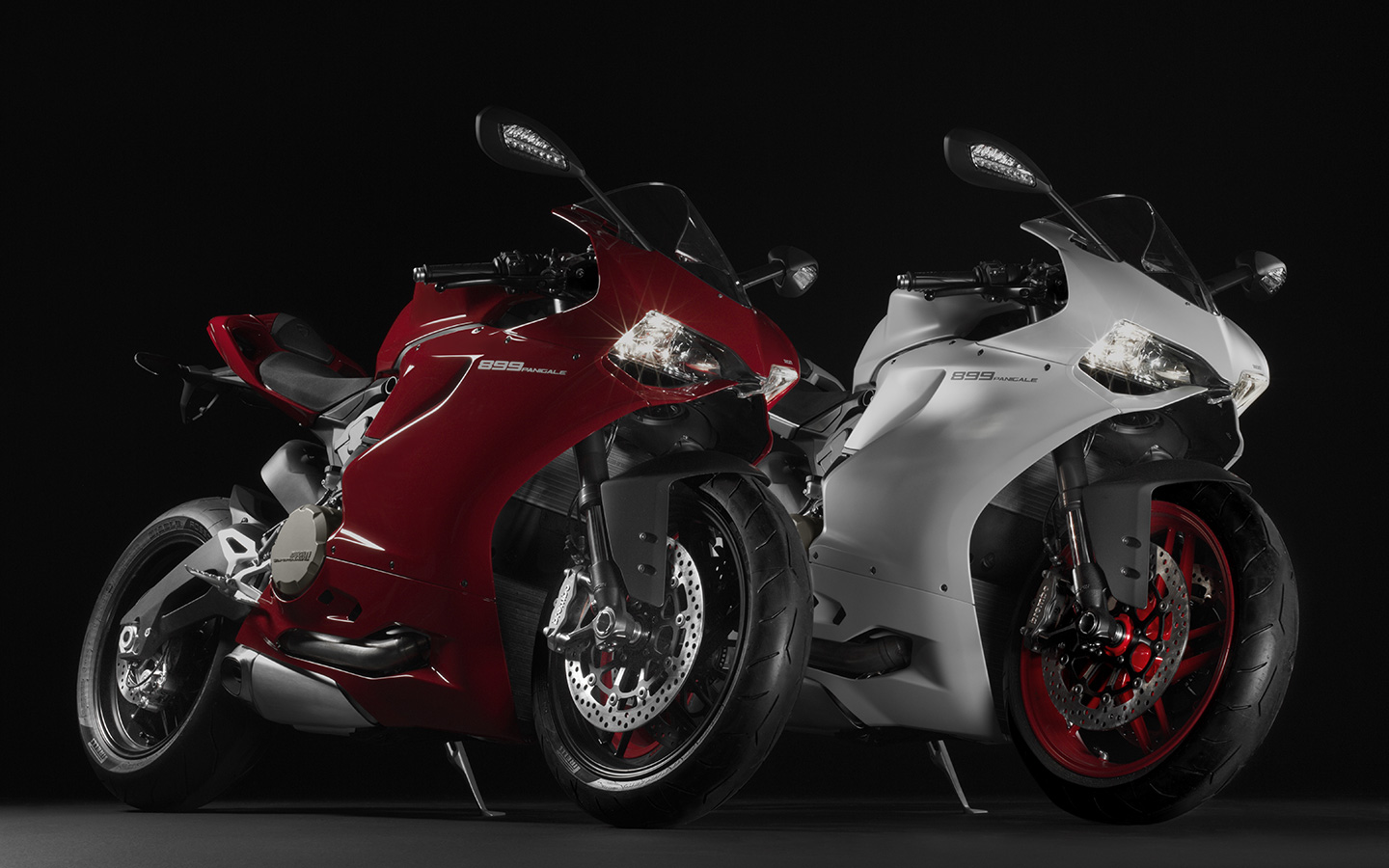 Here you can see new 2016 Ducati Panigale Desktop Prices Reviews