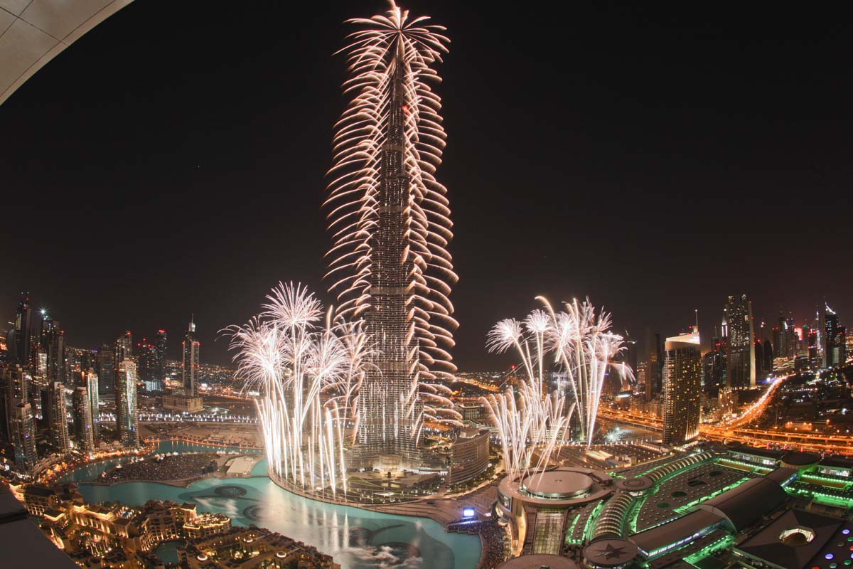 Fireworks At Burj Khalifa New Year Desktop Wallpaper
