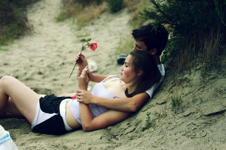 Romantic Cute Love Couples Images HD Wallpaper Photos for Mobile