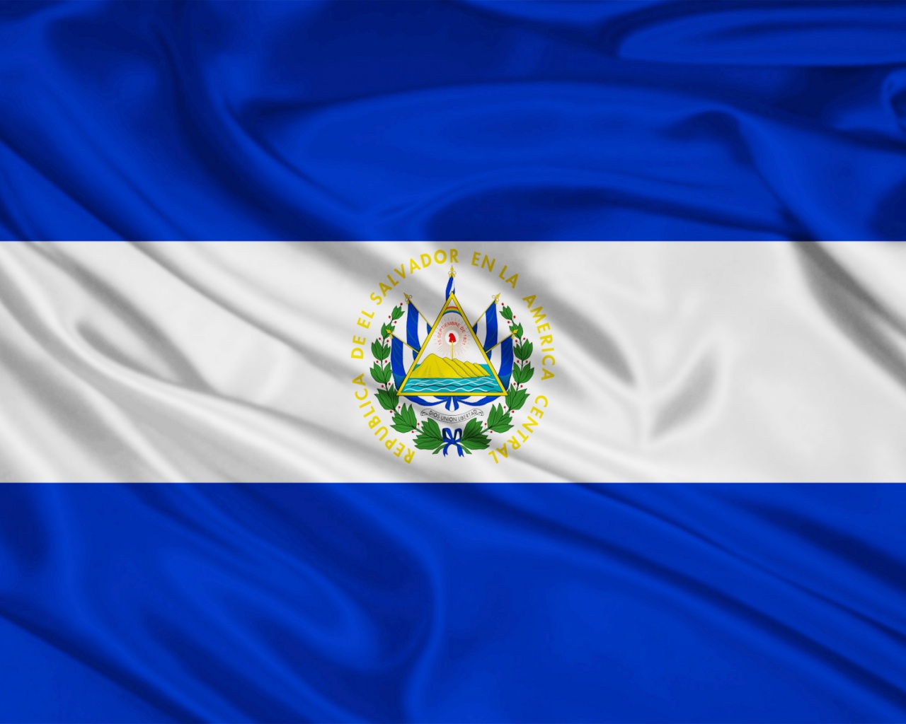 El Salvador Flag Desktop Pc And Mac Wallpaper