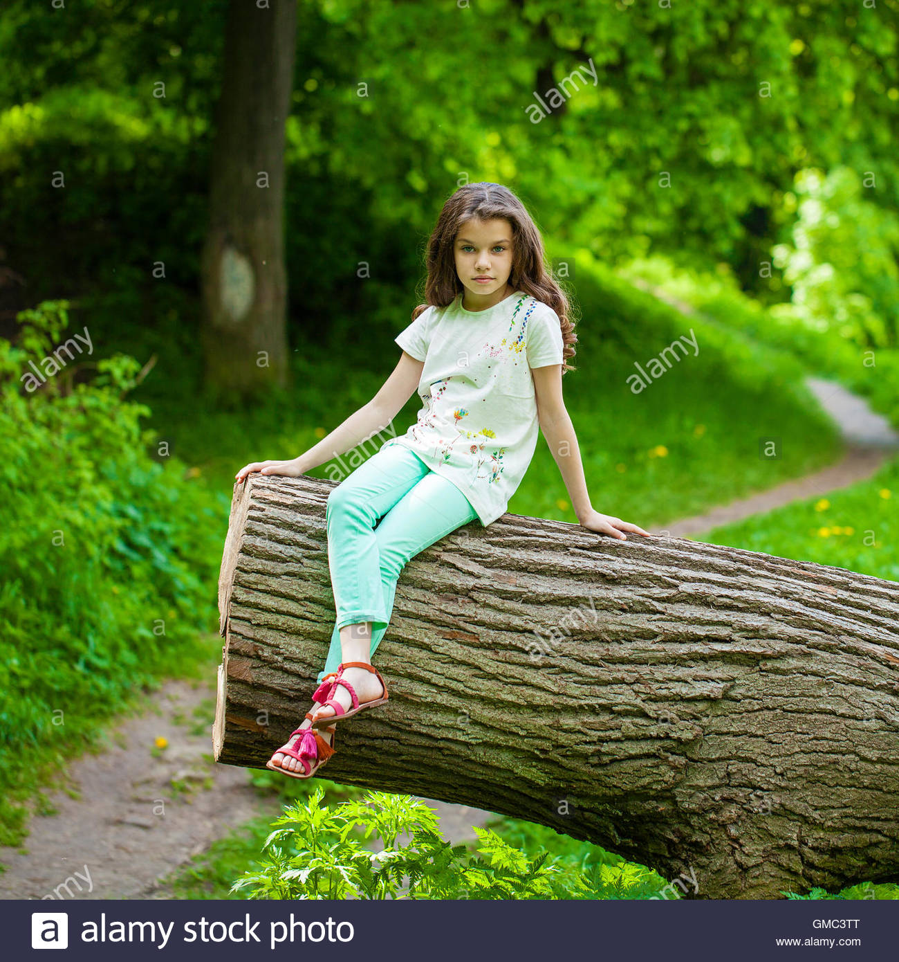 Sitting Photos Download Free Sitting Stock Photos  HD Images