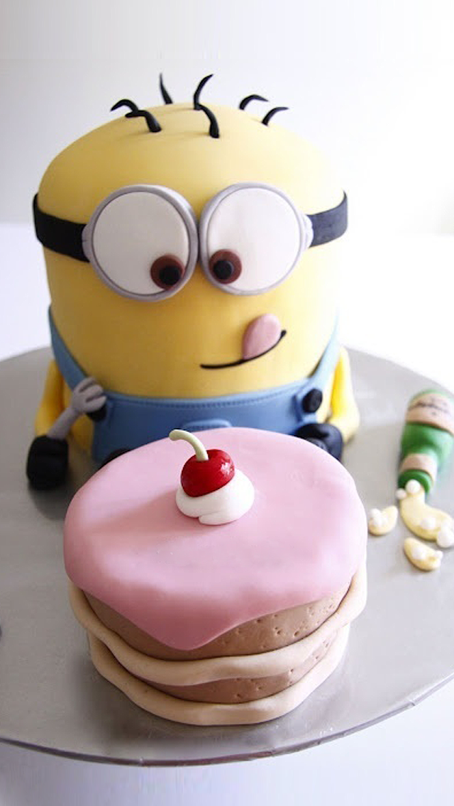 Minion Happy BirtHDay Cake Despicable Me Disque