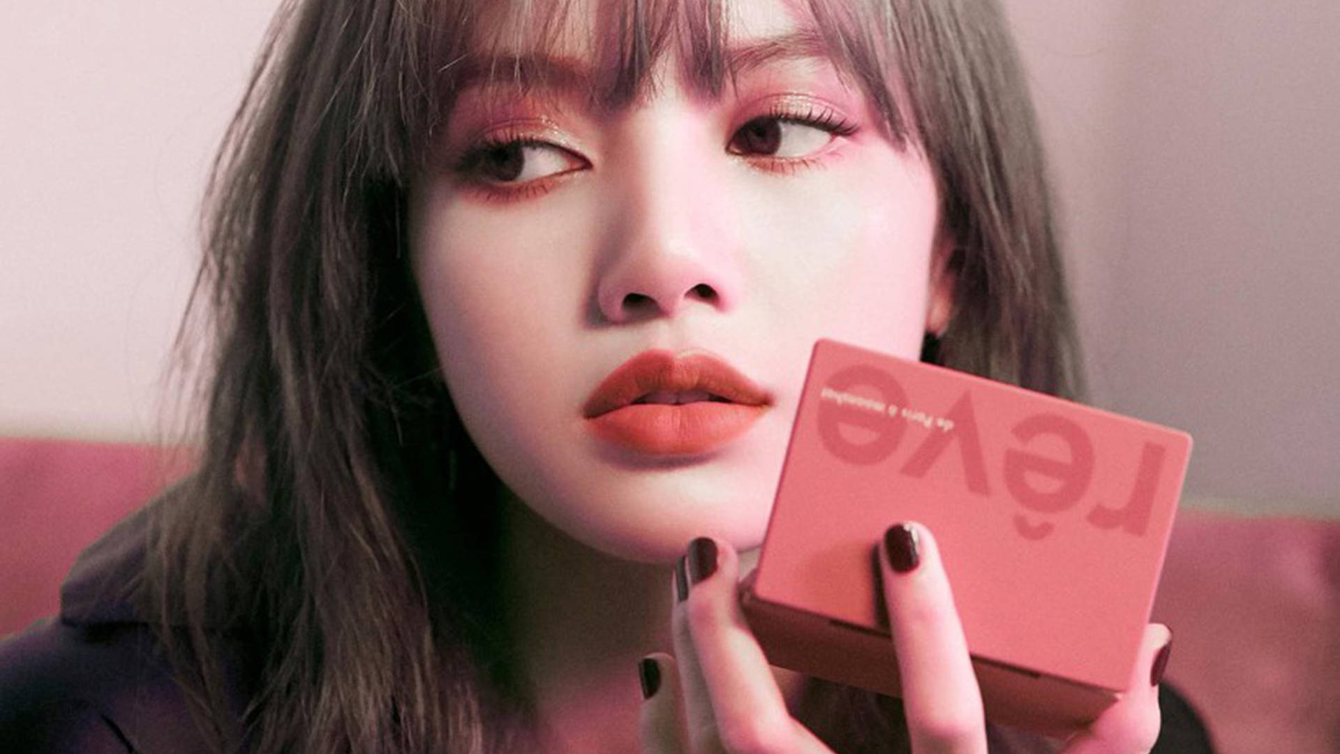 Lalisa Manoban Wallpaper