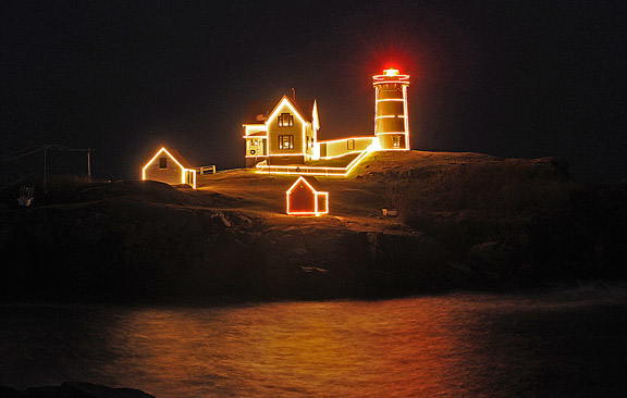 Form Below To Delete This Christmas Lighthouse Holidays Merry Picture