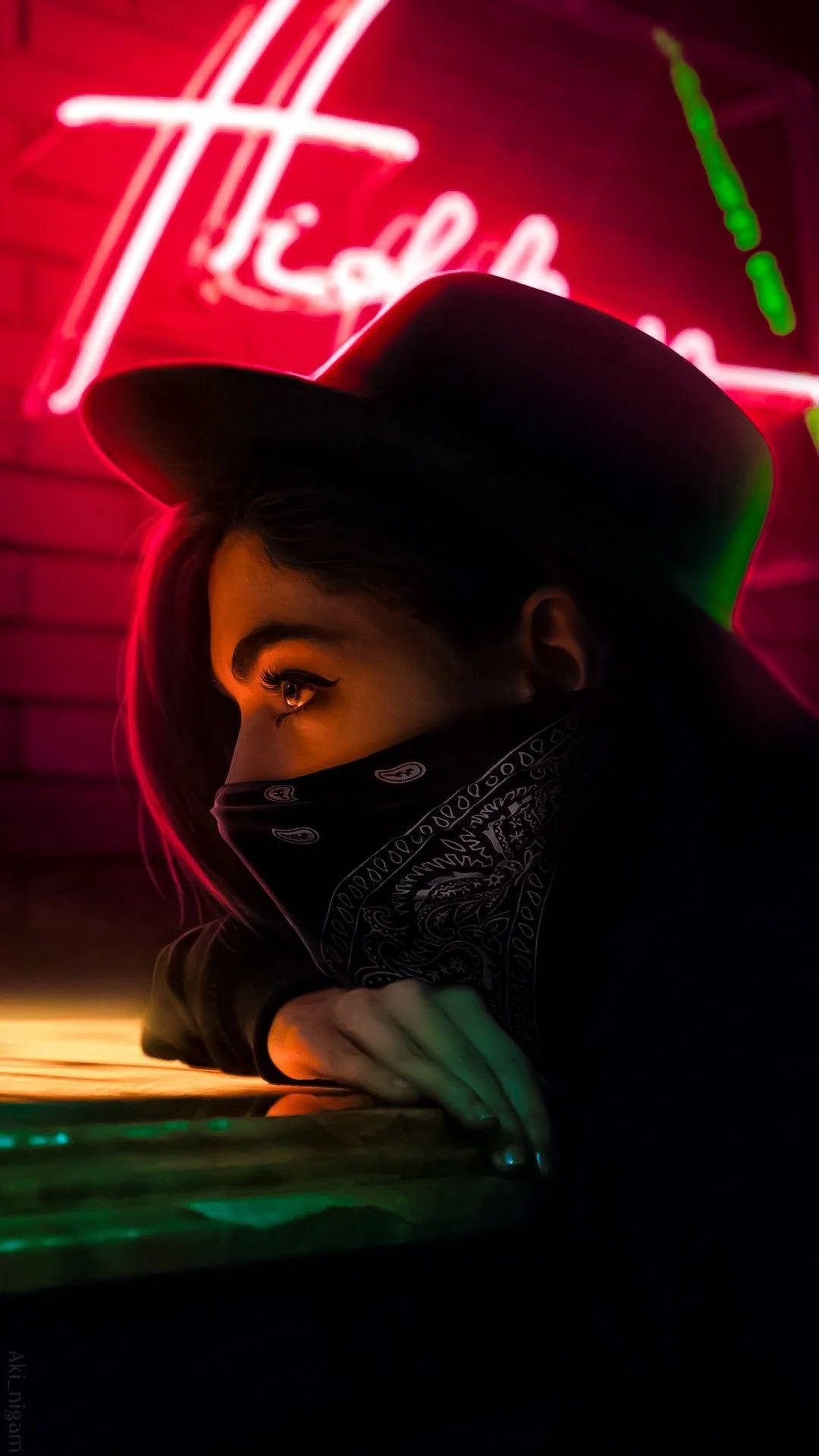 Phone Girl Wallpaper