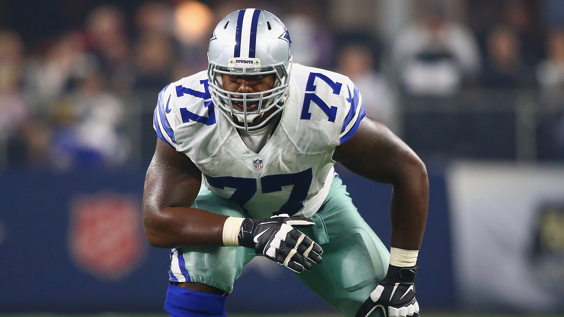 Cowboys Restructure Contracts Of All Pro Linemen Tyron Smith