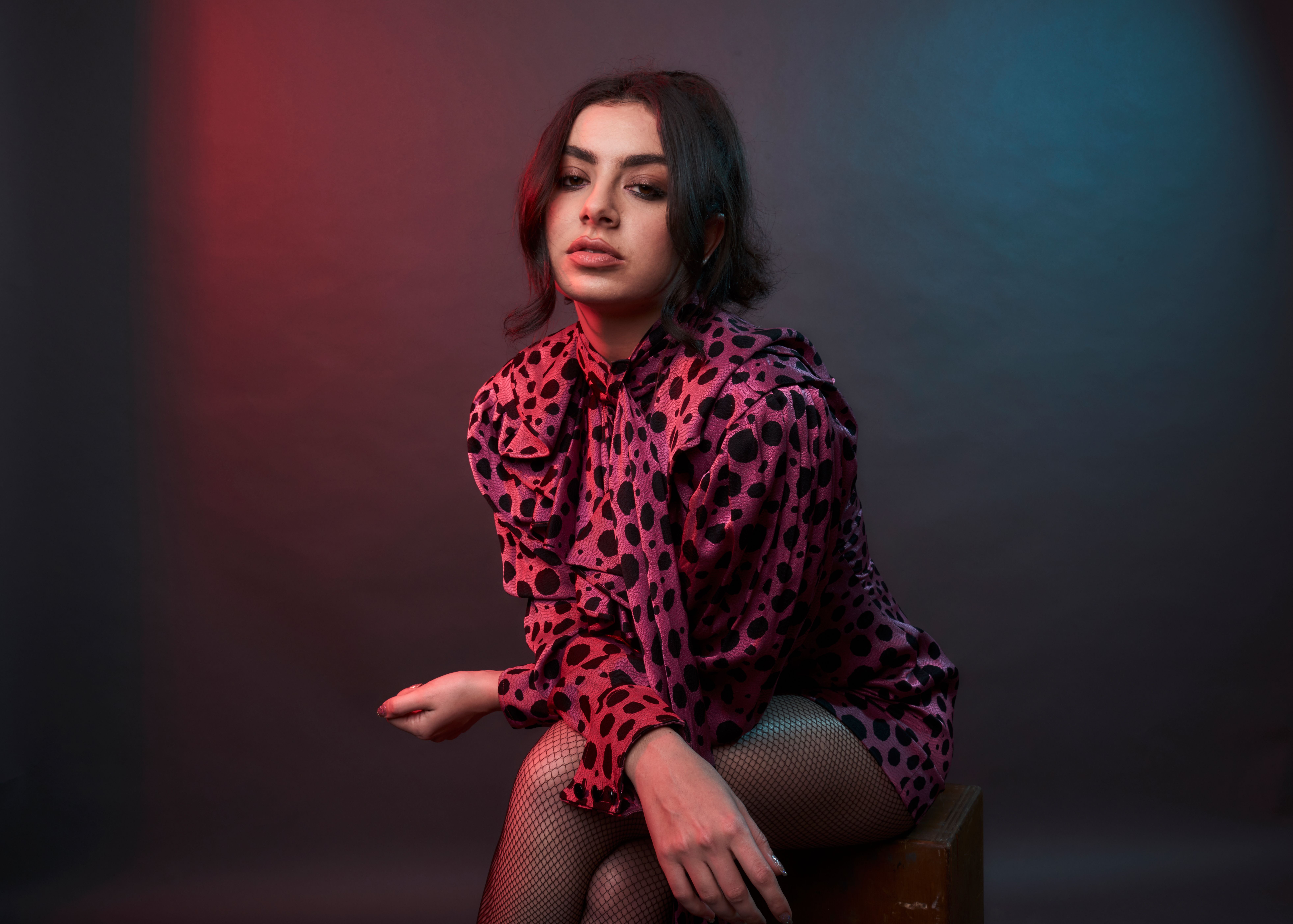 Charli Xcx HD Wallpaper