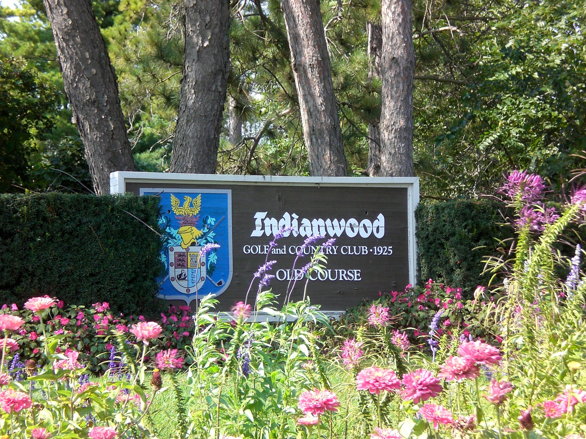 Pipe Bomb Disarmed At Indianwood Golf Course Days Before U S
