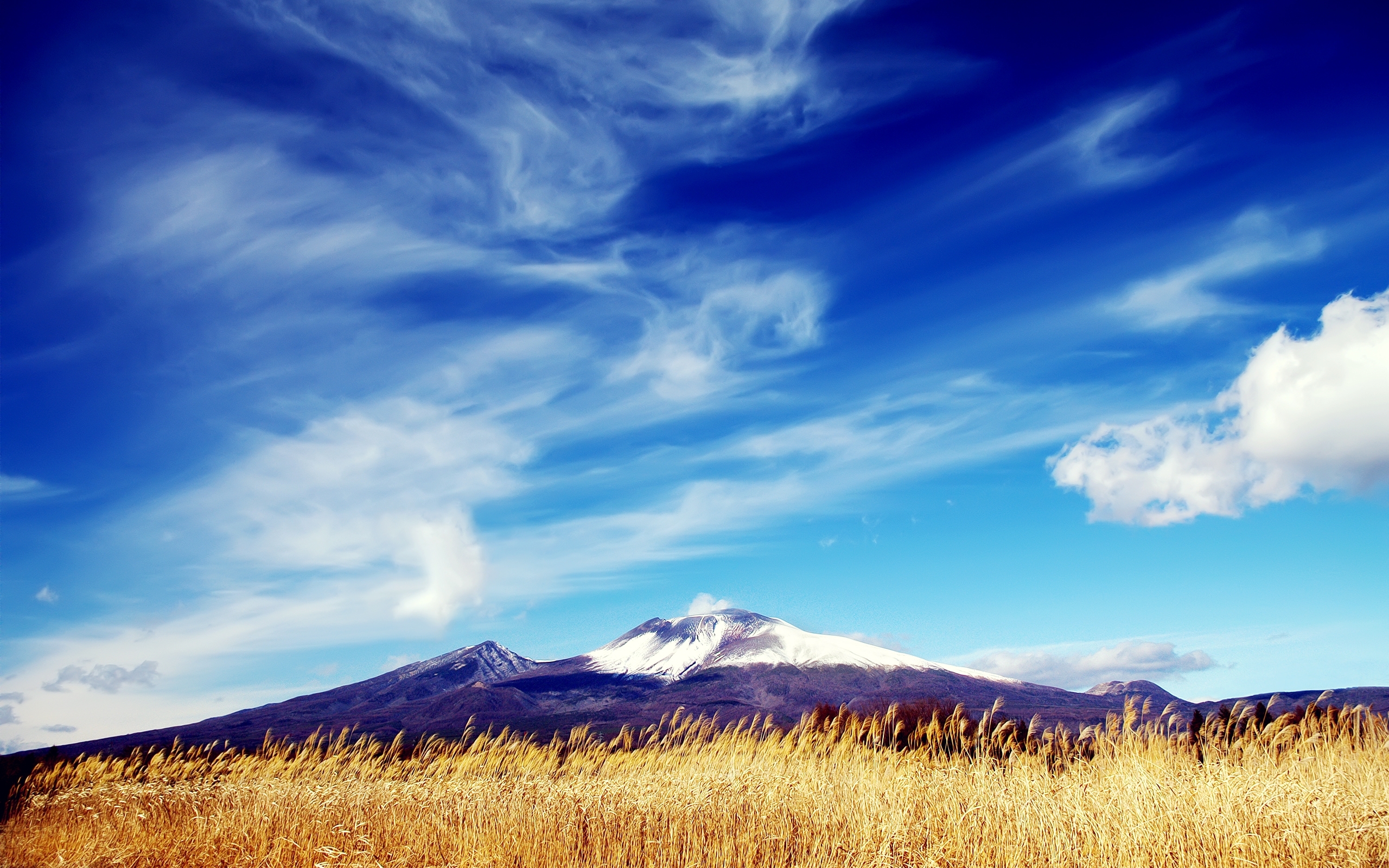 Blue Sky And Mountains HD Desktop Wallpaper