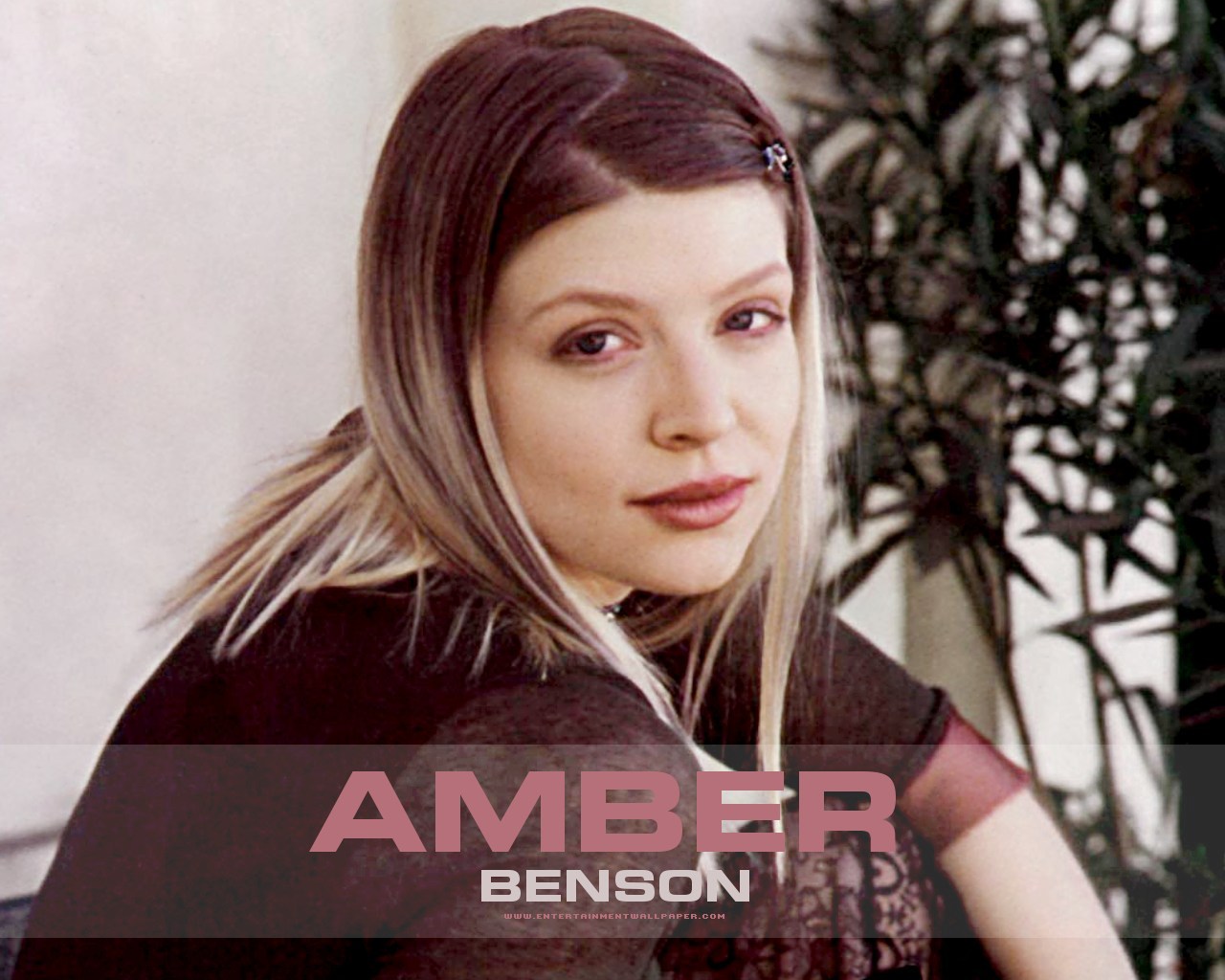 Amber Benson Wallpaper