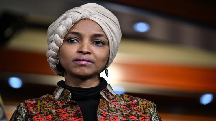 Ilhan Omar Biography Wiki Height Age Net Worth Park Wallpaper