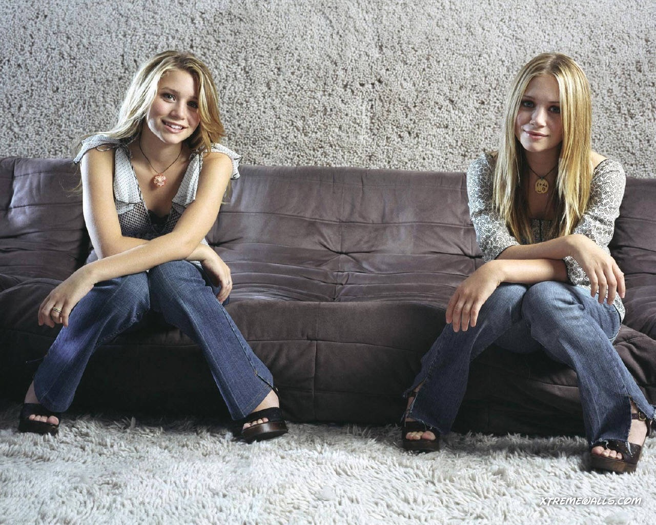 Olsen Twins High Quality Wallpaper This