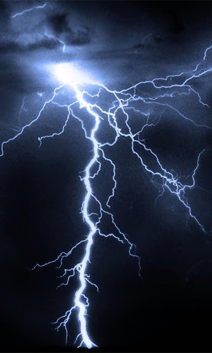 Bigger Lightning Strike HD Wallpaper For Android Screenshot