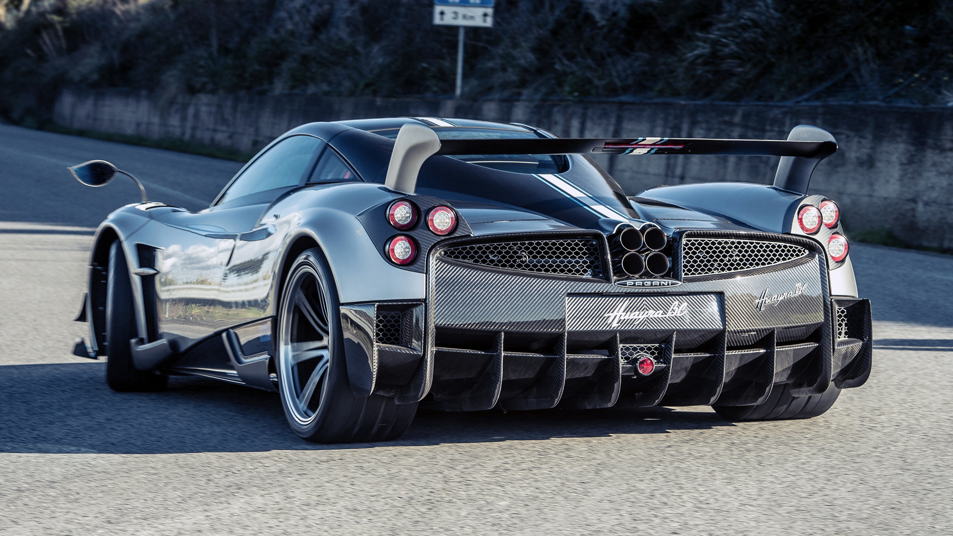 Pagani Huayra Wallpaper Pj3548o Picserio