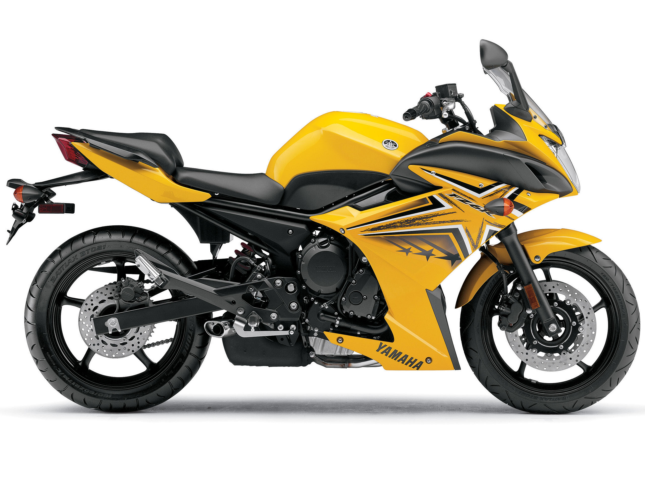 Wallpaper 4k Yamaha Fz6r Yellow Silver