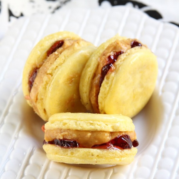 Peanut Butter And Jelly Macrons Best Friends For Frosting
