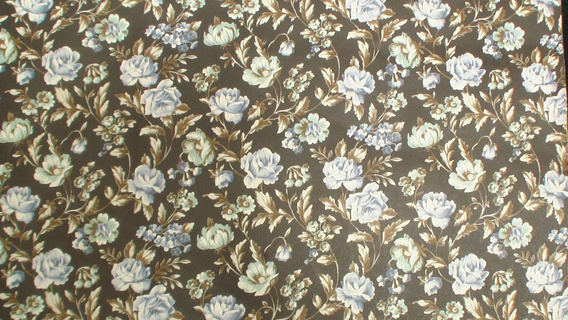 70s Floral Wallpaper