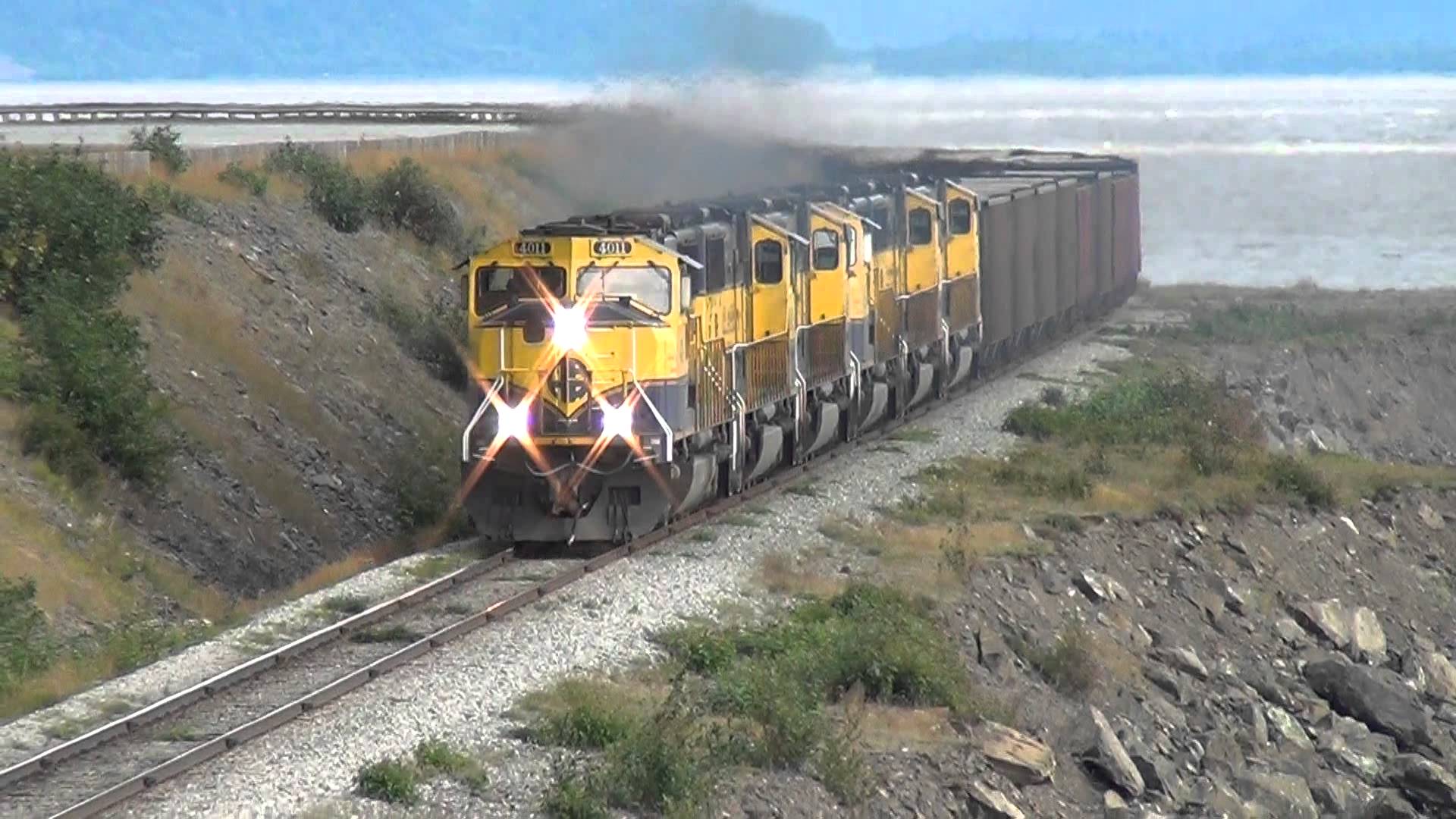 Freight Train Widescreen HD Wallpaper