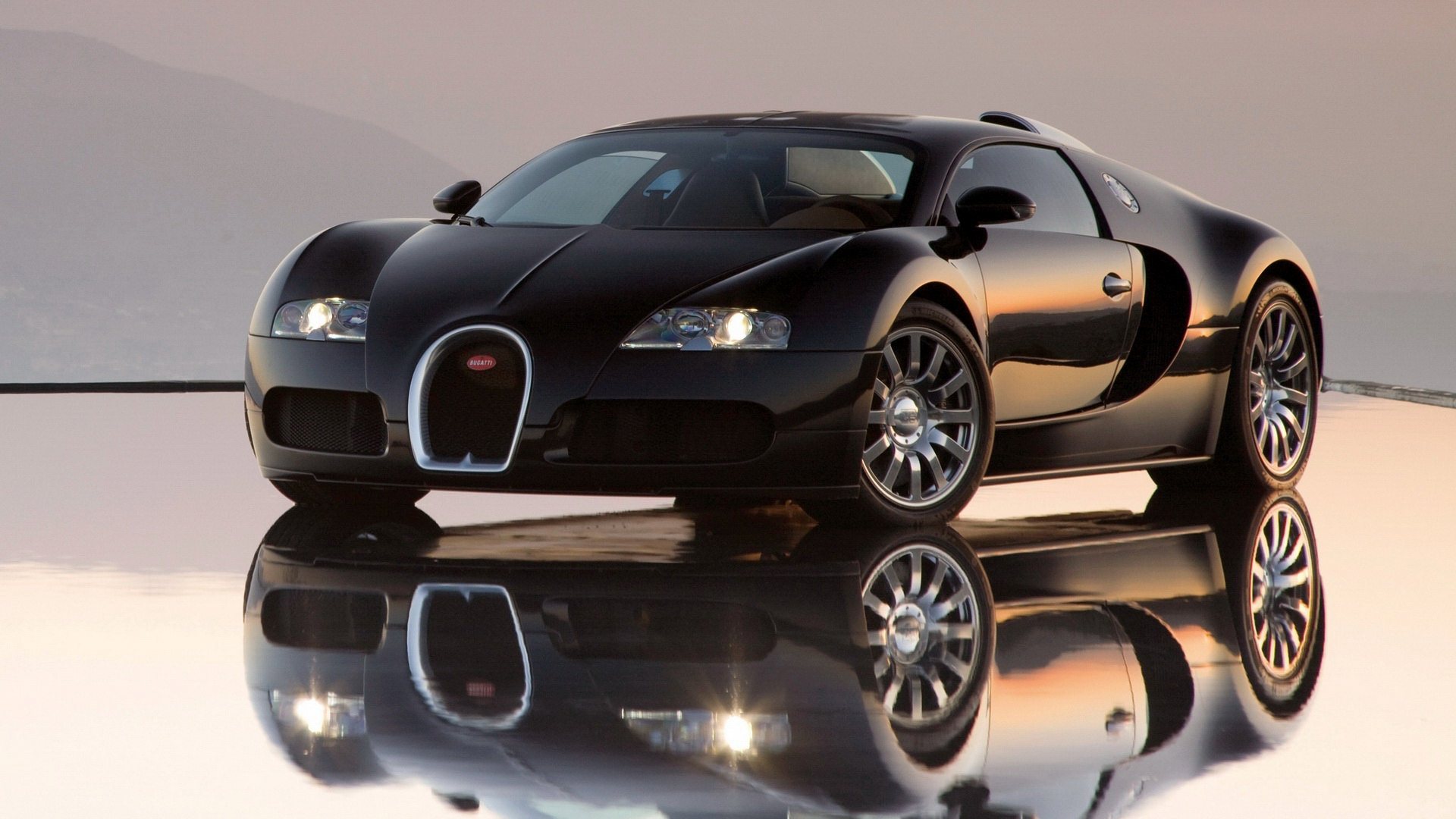 Black Bugatti Veyron For Desktop