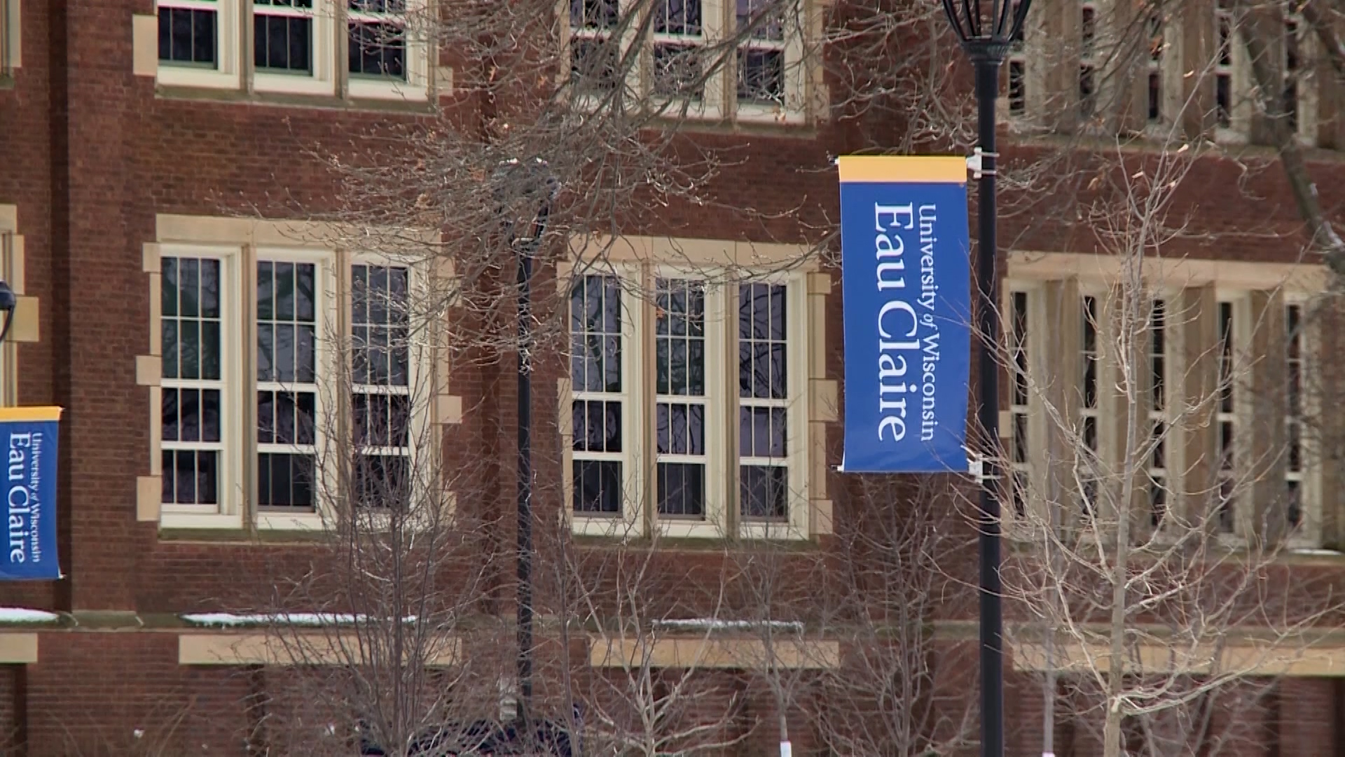 Chancellor Schmidt Gives Weekly Covid Update For Uwec