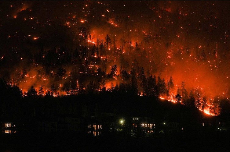 West Kelowna Evacuations Triple As City Of Declares Wildfire Wallpaper