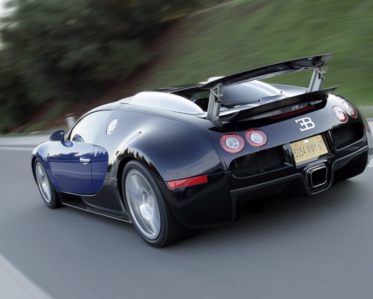 Bugatti Veyron En La Carretera HD Imagenes Wallpaper