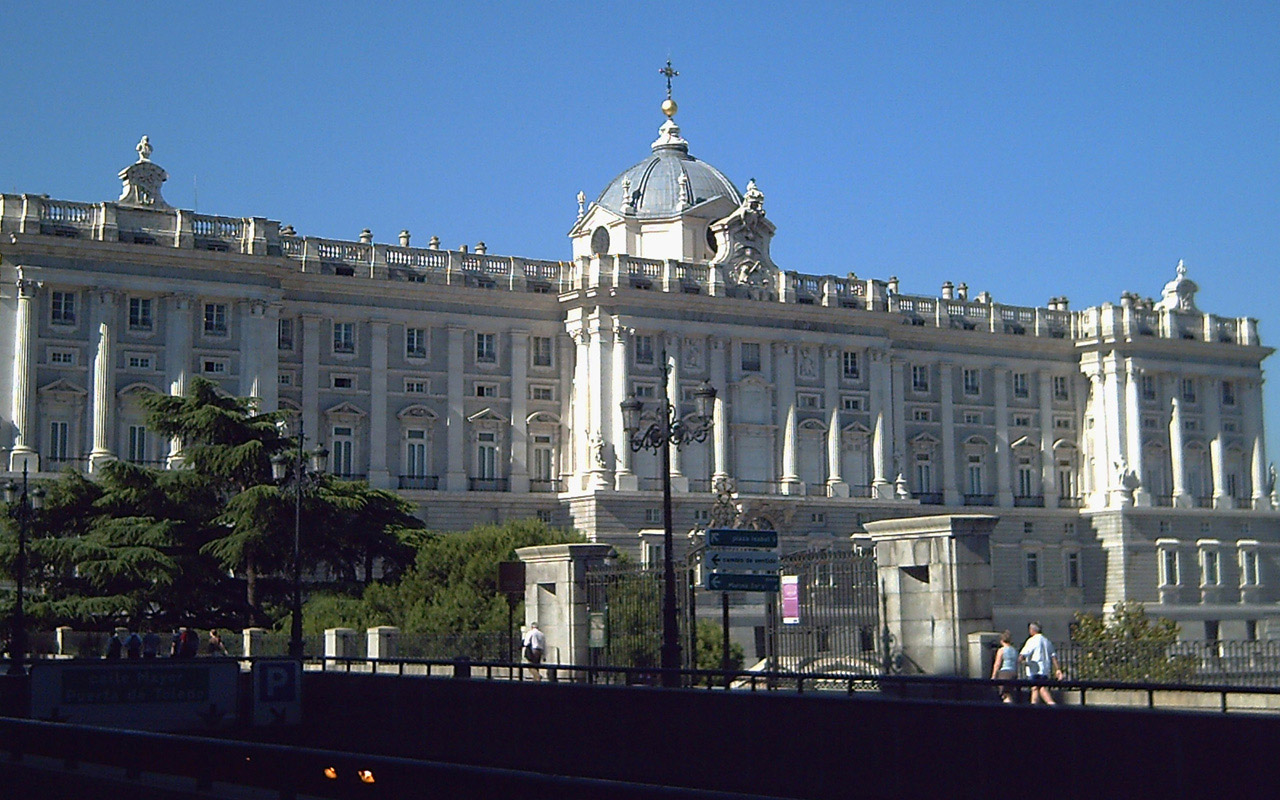 Royal Palace Of Madrid Spain City Wallpaper