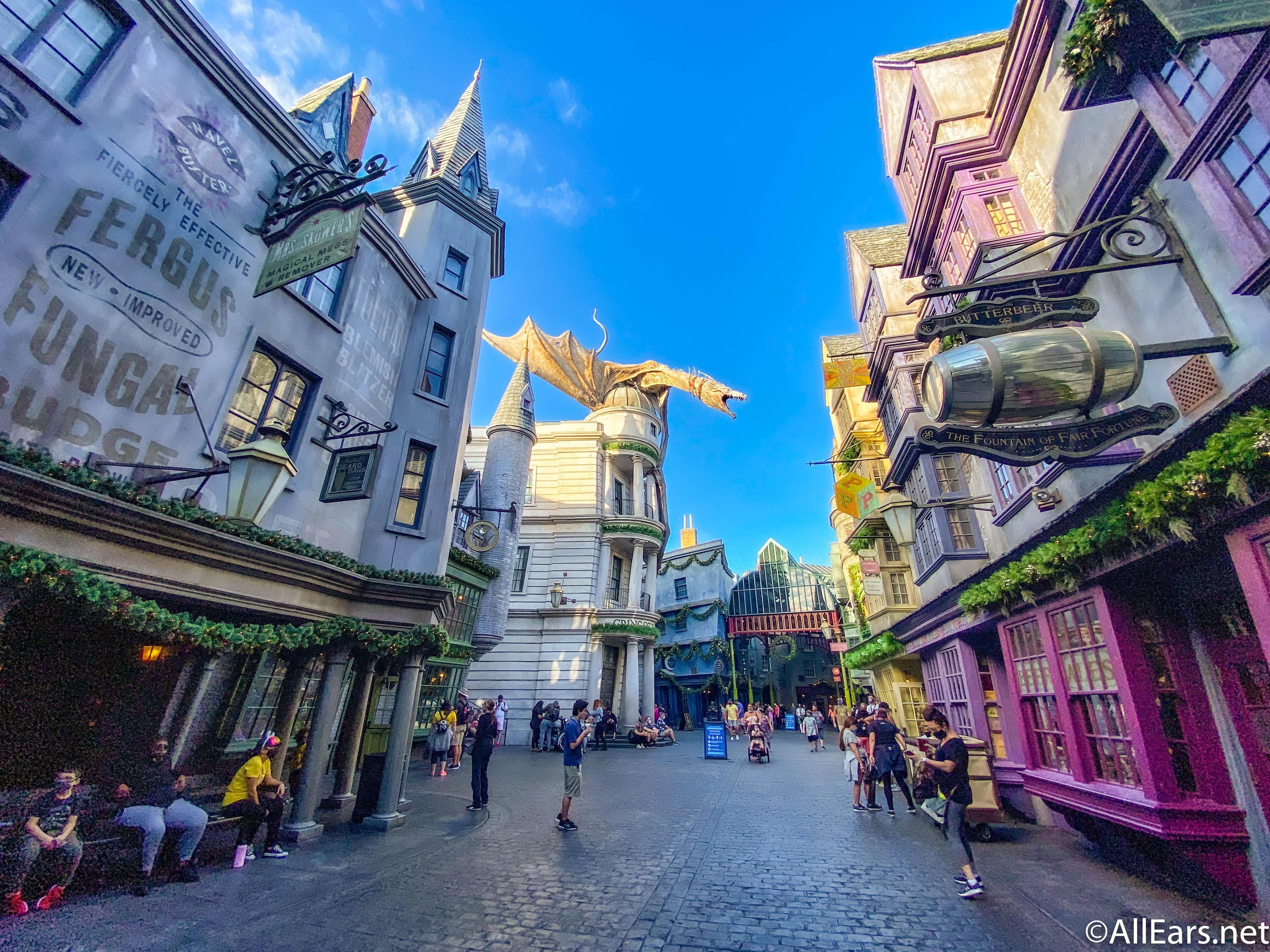 Diagon Alley Holiday Landscape Wallpaper Allears