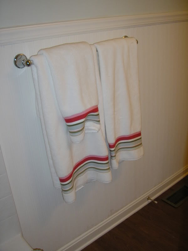 Free download couple of pics however the beadboard is really paintable wallpaper [600x800] for