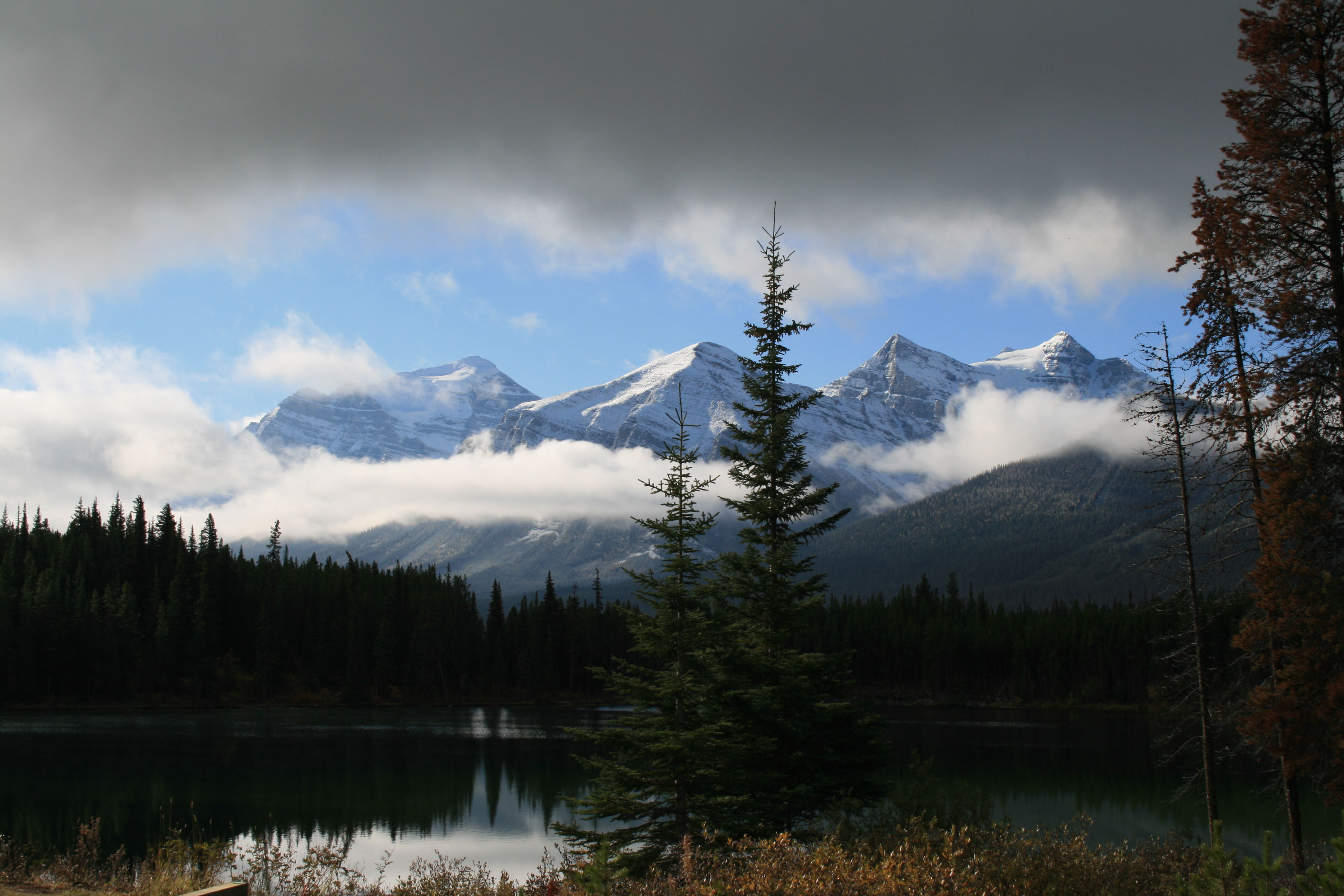 Mountains Cloud 4k Ultra Hd Mind Boggling Wallpaper